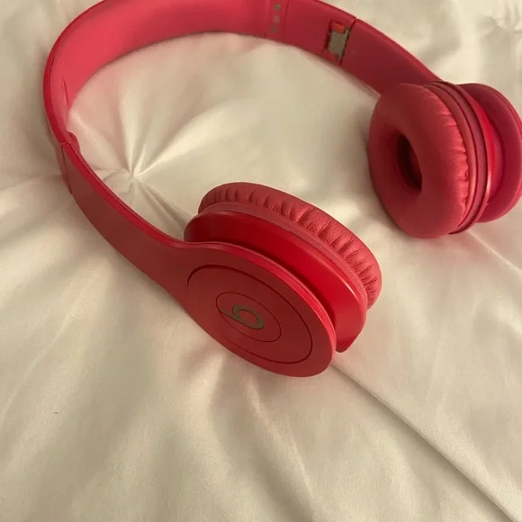Pink Beats Wired Headphones Like-New Conditon
